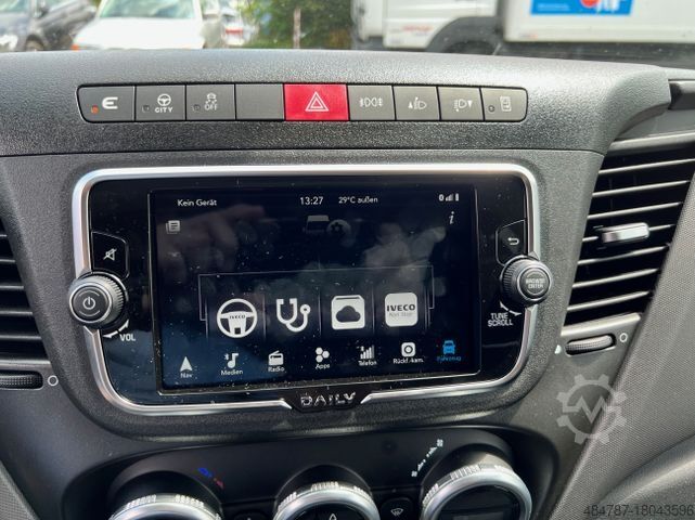 Furgão de teto alto IVECO Daily 35S18H DoKa Navi LED Kamera AHK -Garantie