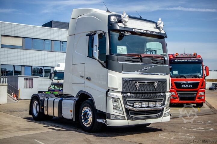Standard tractor VOLVO FH 420
