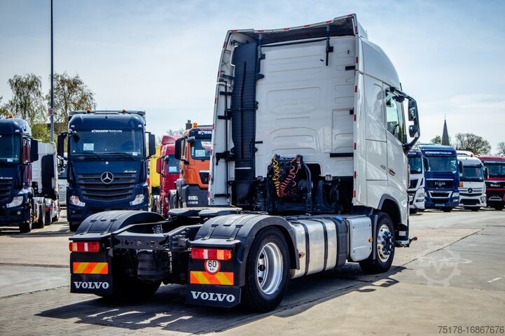 Standard tractor VOLVO FH 420