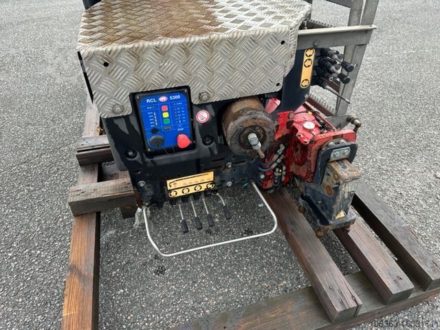 Macara montată pe camion  HMF 2120 K4 Radio Remote / Crane / Kran