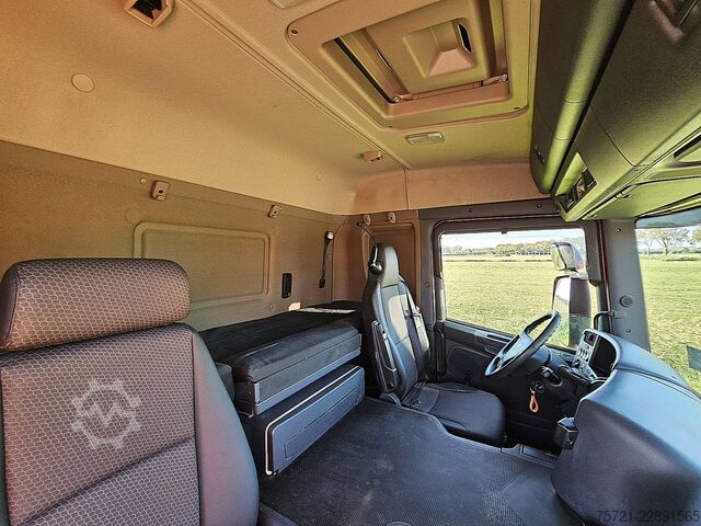 후크 암 시스템 SCANIA P450 8X4*6 HIAB 188-E3