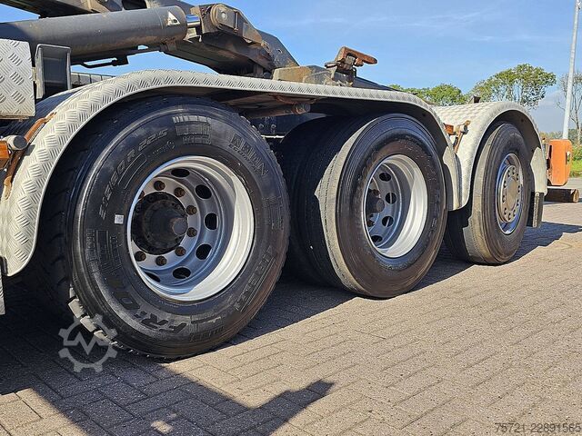 후크 암 시스템 SCANIA P450 8X4*6 HIAB 188-E3