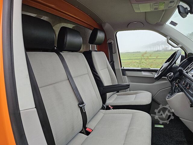Lagaminas VW TRANSPORTER 2.0 TDI ex-overheid 140 pk