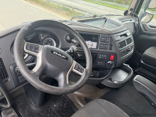 Standard-SZM DAF XF 480 6 x 2 Spacecab