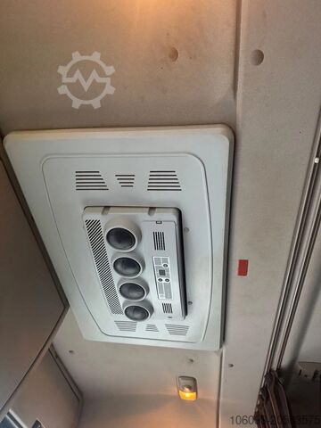 Standard-SZM DAF XF 480 6 x 2 Spacecab