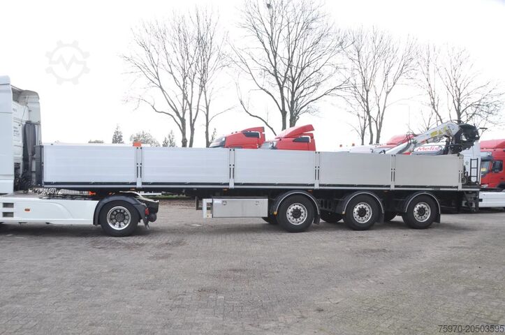 Laadplatform KWB + JKB 12R KRAAN + ROTATOR + ALU BORDEN