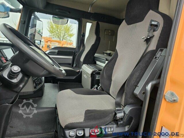 Đầu kéo tiêu chuẩn MAN TGS 18.460 4x4 (H) Kipphydr. + Bett Kühlschrank