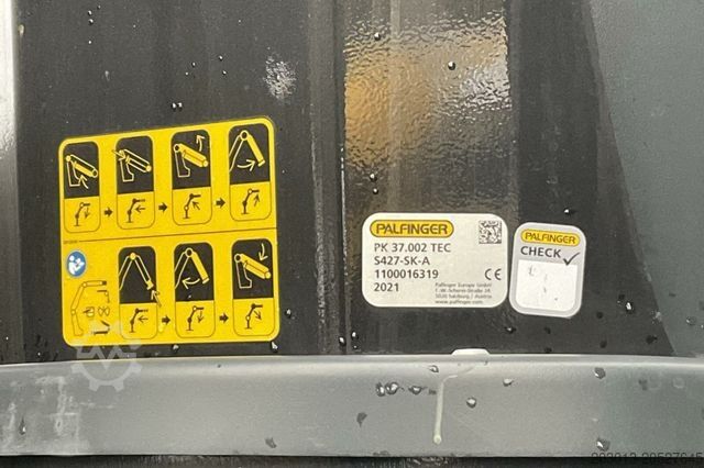 Lastbilsmonterad kran MERCEDES-BENZ Arocs 3253 8x4 Abrollkipper Kran Palfinger 37002