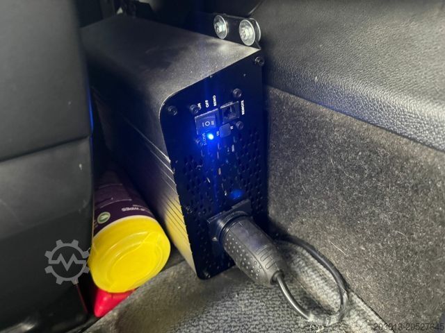 Lastbilsmonterad kran MERCEDES-BENZ Arocs 3253 8x4 Abrollkipper Kran Palfinger 37002