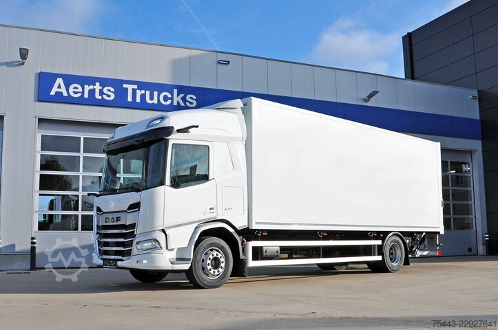 Maleta DAF XD 310 FA 4x2 ST969 Sleeper High - 19T - Super ...