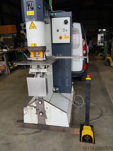 Lochstanzmaschine FICEP 401