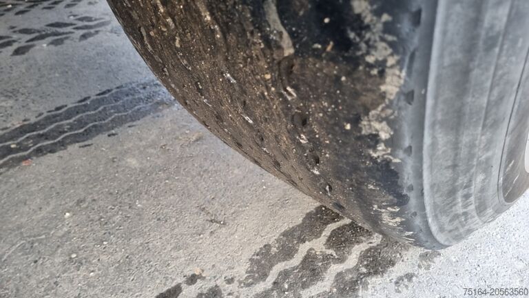 Three-way tipper trailer Schwarzmüller M-Serie