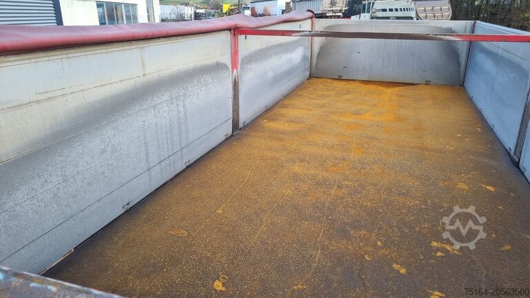 Three-way tipper trailer Schwarzmüller M-Serie