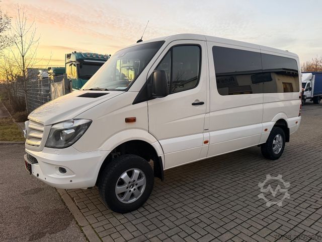 Minibus MERCEDES-BENZ Sprinter 319 CDI 4x4/9-Sitze/Automatik/Xenon