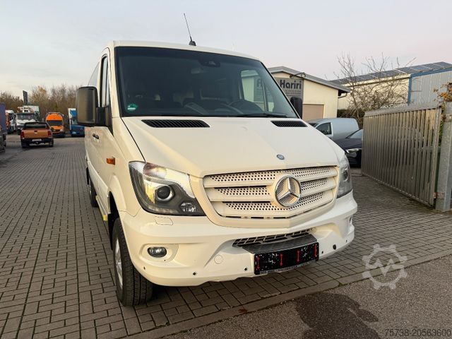 Minibus MERCEDES-BENZ Sprinter 319 CDI 4x4/9-Sitze/Automatik/Xenon