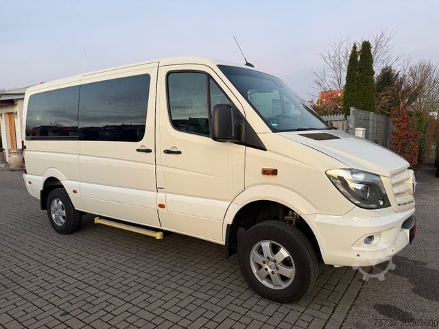Minibus MERCEDES-BENZ Sprinter 319 CDI 4x4/9-Sitze/Automatik/Xenon