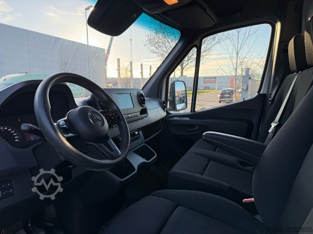 Curtain sider van MERCEDES-BENZ Sprinter 519 CDI Pritsche+Schiebeplane/Automatik