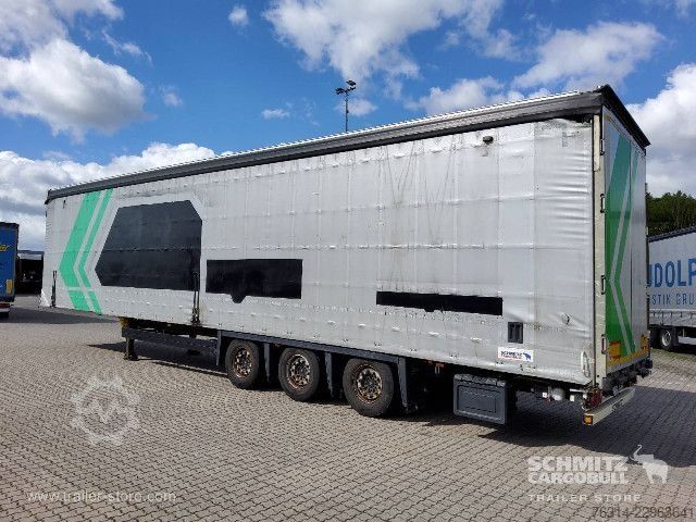 مقطورة نصفية مفتوحة مع قماش مشمع Schmitz Cargobull Curtainsider Mega Getränke