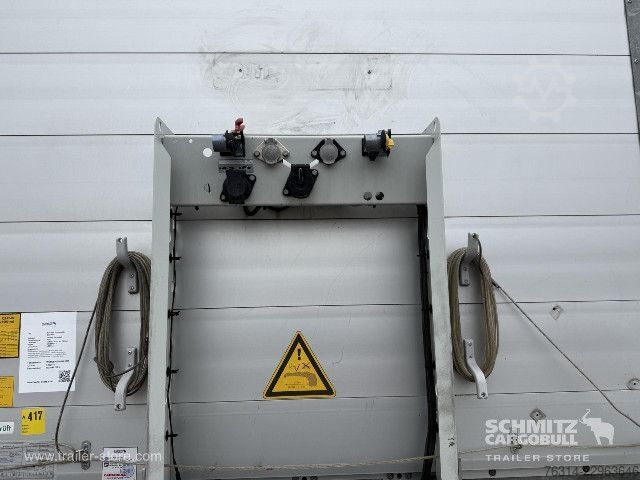 مقطورة نصفية مفتوحة مع قماش مشمع Schmitz Cargobull Curtainsider Standard Getränke