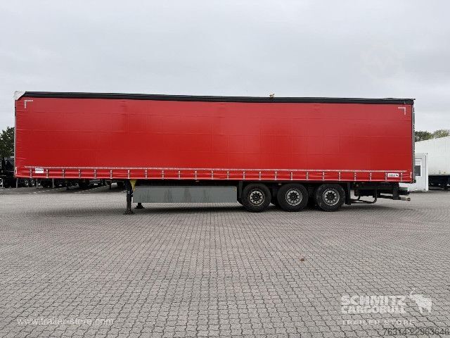 مقطورة نصفية مفتوحة مع قماش مشمع Schmitz Cargobull Curtainsider Standard Getränke