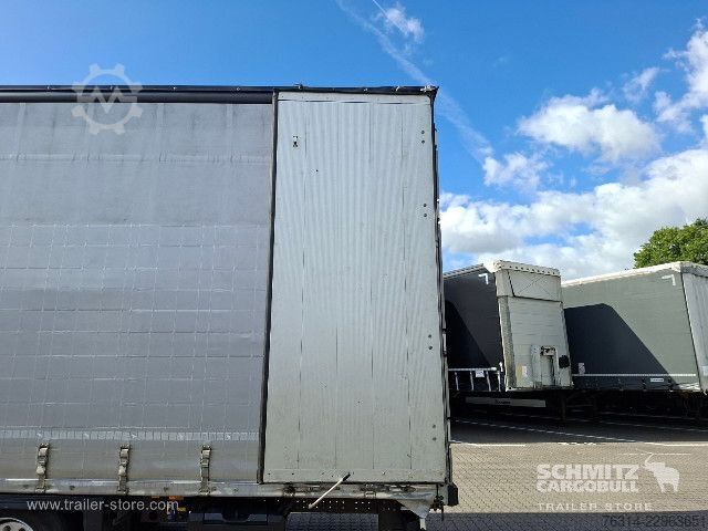 مقطورة نصفية مفتوحة مع قماش مشمع Schmitz Cargobull Curtainsider Mega Getränke