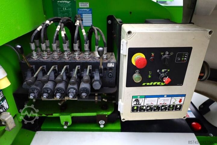 Plataforma de trabajo telescópica articulada Niftylift HR17N Hybrid MK3 Hybrid Battery & Diesel, 17m Work