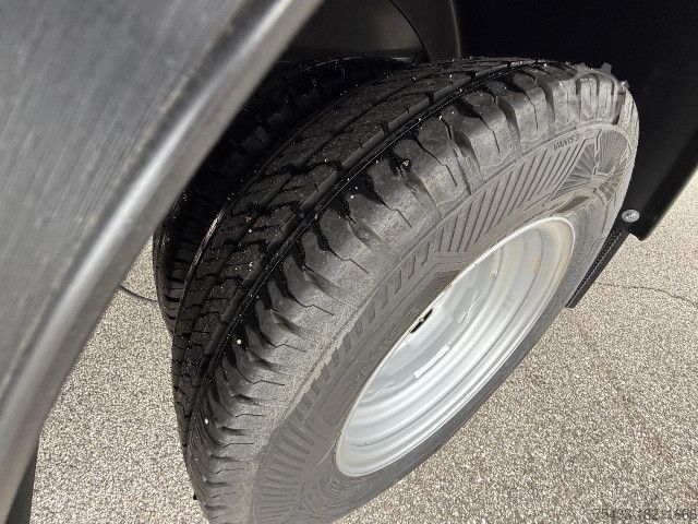 Furgon i personalizuar IVECO DAILY 35C16H BOX