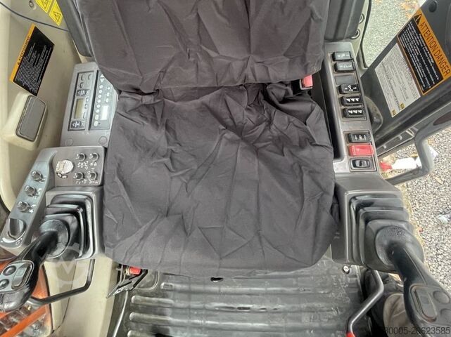 Ratinis ekskavatorius Hitachi ZX 140 W-3