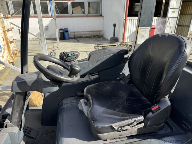 Kamionçinë JUNGHEINRICH EFG 320