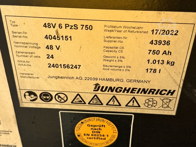 Kamionçinë JUNGHEINRICH EFG 320