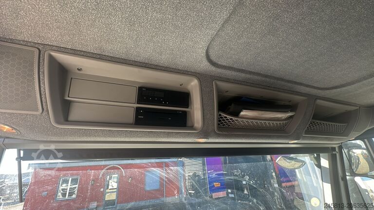 شاحنة تفريغ Iveco stralis 330