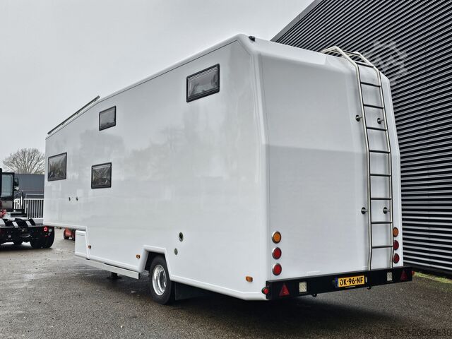 Matkalaukku Van Den Oever Trailers CAMPER TRAILER / MOBIL HOME