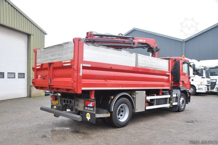 Kipper met kraan MAN TGM 18.250 2-SIDE KIPPER  HIAB CRANE  COMPRESSO...