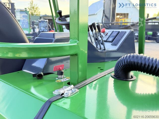 Četverosmjerni viličar Combilift C2500CB DIESEL TRIPLEX 5500 FREE LIFT