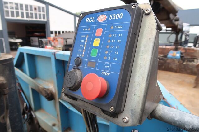 טיפר עם מנוף MAN TGS 26.320 6X2-4/ HMF 1643 Z CRANE/