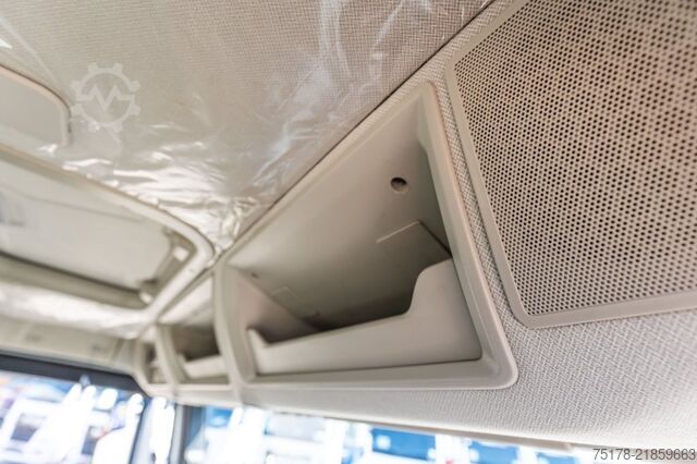 Sistem lengan pengait IVECO X-WAY 460
