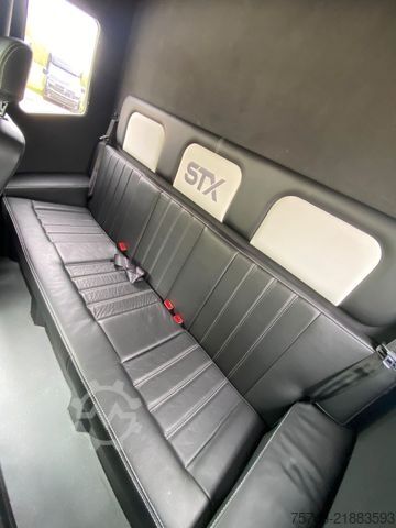 Phương tiện chở gia súc RENAULT Master STX 5 Sitzer Haras ex. Lang Automatik