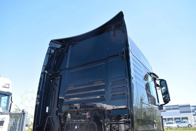 Standartinis vilkikas MAN TGX 18.500 2 Tanks 1160L Retarder ACC Standklima