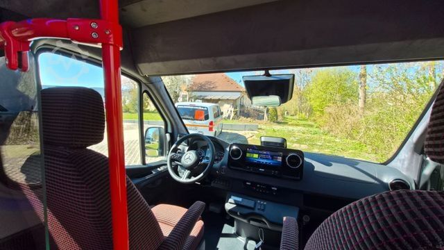 Minibuss MERCEDES-BENZ 517 / 515 Frontniederflur mit  GSR 3 Systeme