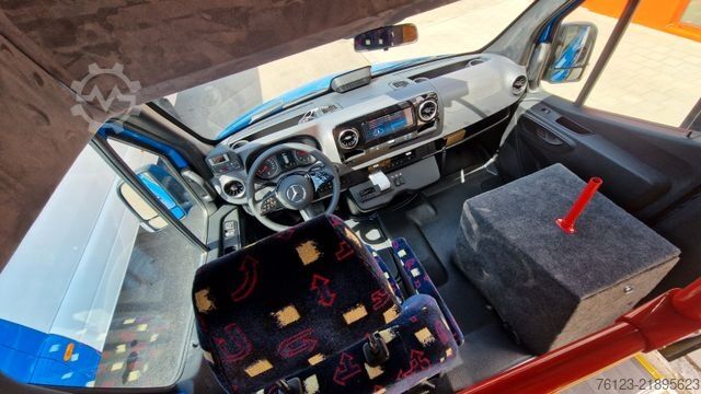 Minibuss MERCEDES-BENZ 517 / 515 Frontniederflur mit  GSR 3 Systeme