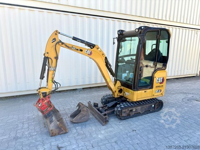 Minibagger CATERPILLAR 301.8 / 2021 BJ / 1.870 H/ 2 x Löffel/Powertilt