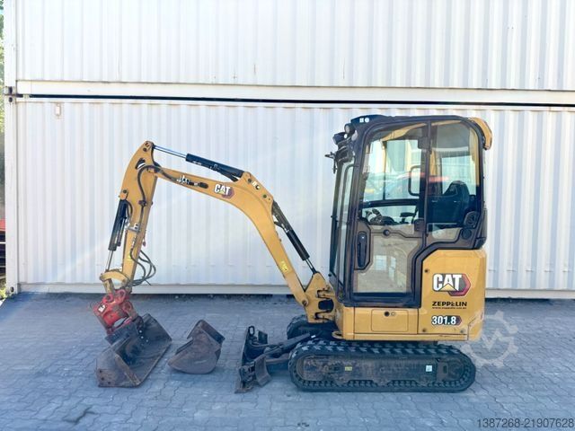 Minibagger CATERPILLAR 301.8 / 2021 BJ / 1.870 H/ 2 x Löffel/Powertilt