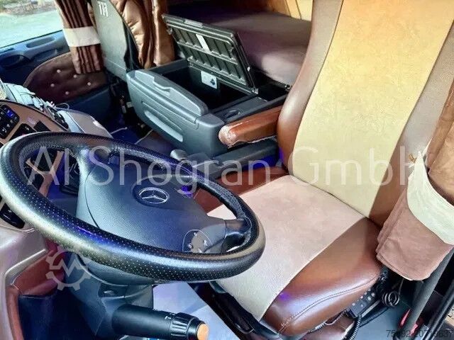 Standard-SZM Mercedes-Benz Actros 1851 V8/SHOWTRUCK/Retarder/Eu5