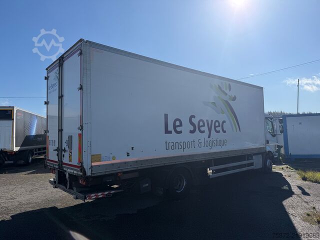 Camión caja Volvo FL 250 16T FURGON EURO 6
