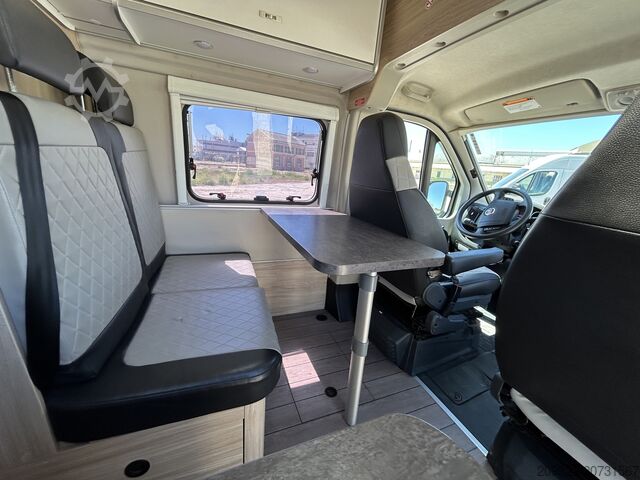 Karavāna/kemperis Fiat Weinsberg Carabus 600 K | 4 Posti Letto | Completamente Attrezzato