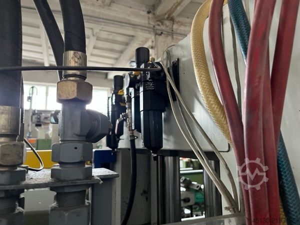 Máquina de moldeo por inyección Battenfeld BA 1300V/315 V-R / Vertikal S