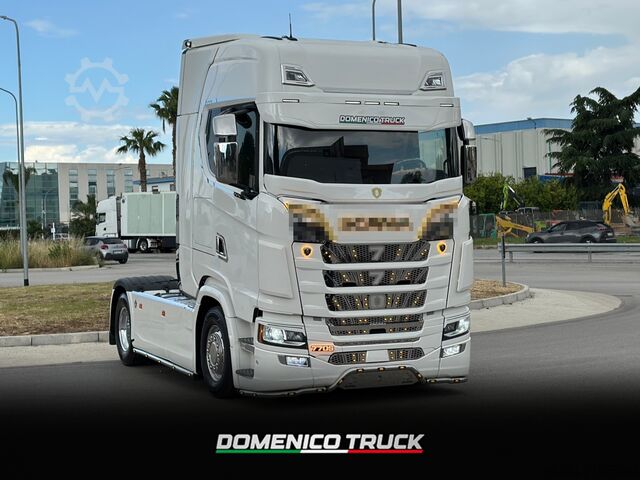 стандартен влекач SCANIA 770 S