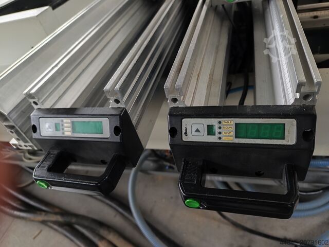 Apstrādes centrs BIESSE Rover 30 S2