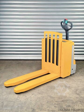 Carretilla elevadora baja peatonal Jungheinrich EJE C20 - Service Neu + Garantie - Batterie 80% -