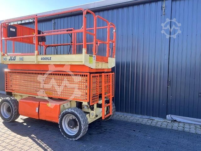 Scherenarbeitsbühne JLG 4069LE